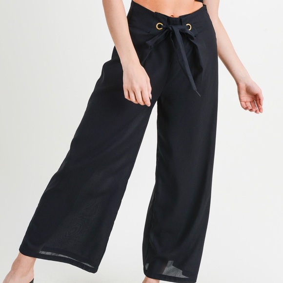 LINED BLACKED CROP STYLE WITH TIE WAIST PANTS - Picture 7 of 7